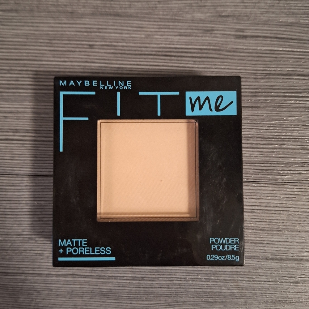 Maybelline Fit Me Matte + Poreless Pressed Powder – Shade 112 Natural Ivory